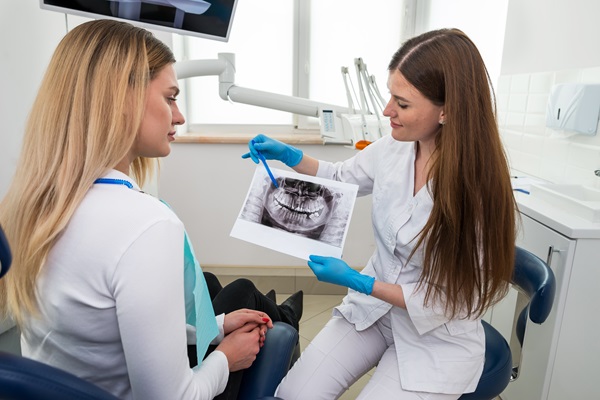 An Oral Surgeon Answers: How Can I Avoid Infection After Dental Procedures?